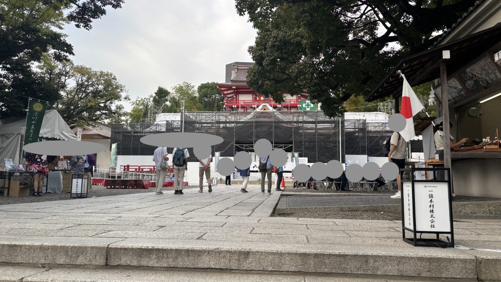 富岡八幡宮。工事中であった